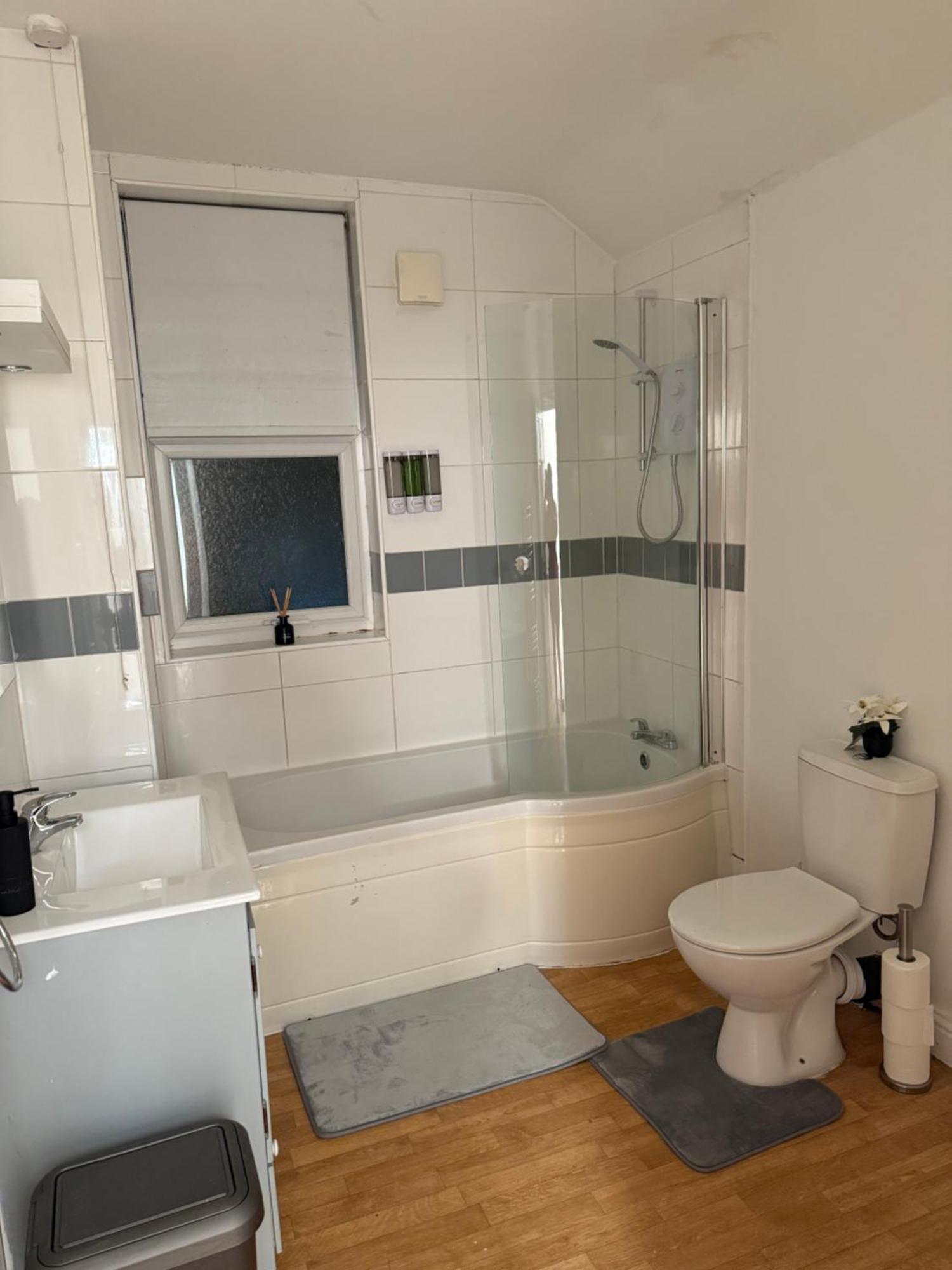 3 Bedroom Terraced Home Nottingham Luaran gambar